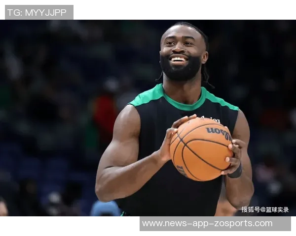 怀特谈杰伦布朗自我要求严格输球责任应由全队共同承担
