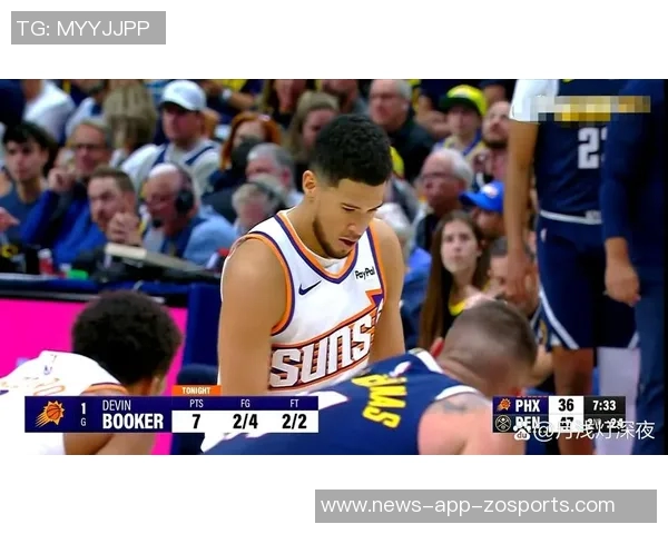 布克末节发力砍下25分助球队逆转胜利展现超强个人能力